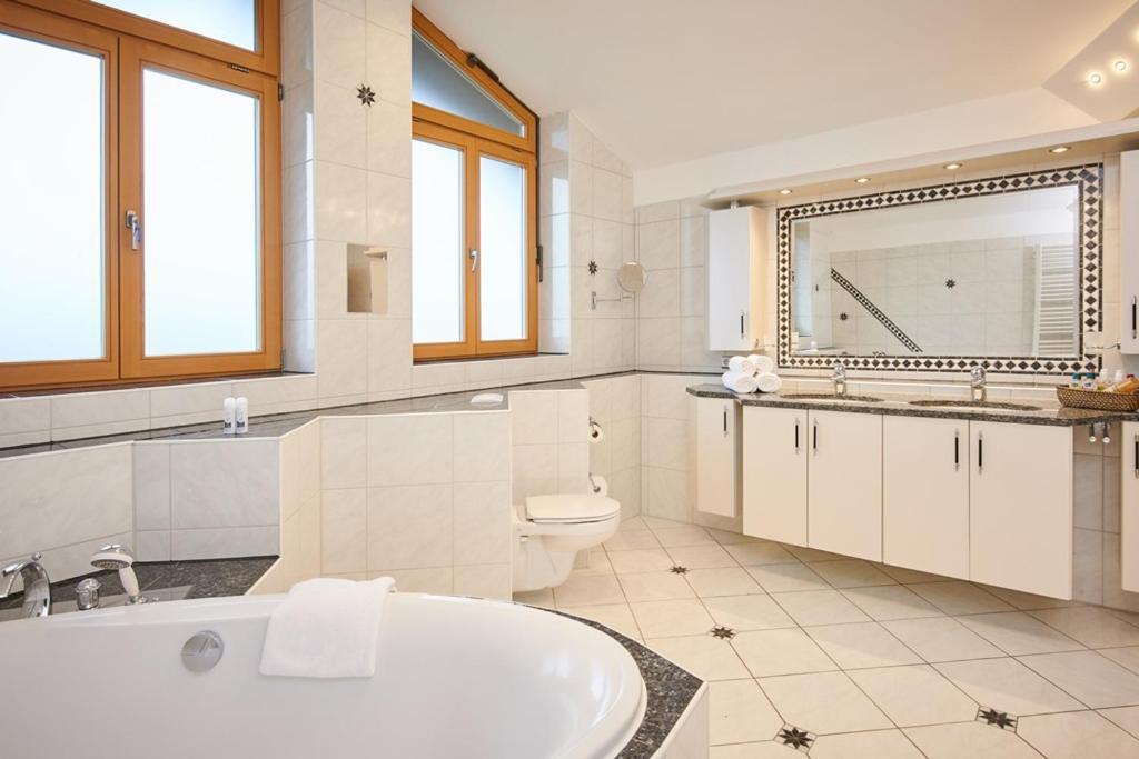 Hotel Seeblick & Ferienwohnung 바트엔도르프 외부 사진